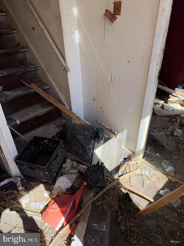 1513 ARROTT ST, Philadelphia, PA 19124