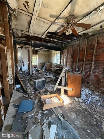 1513 ARROTT ST, Philadelphia, PA 19124