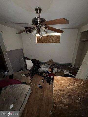 1513 ARROTT ST, Philadelphia, PA 19124