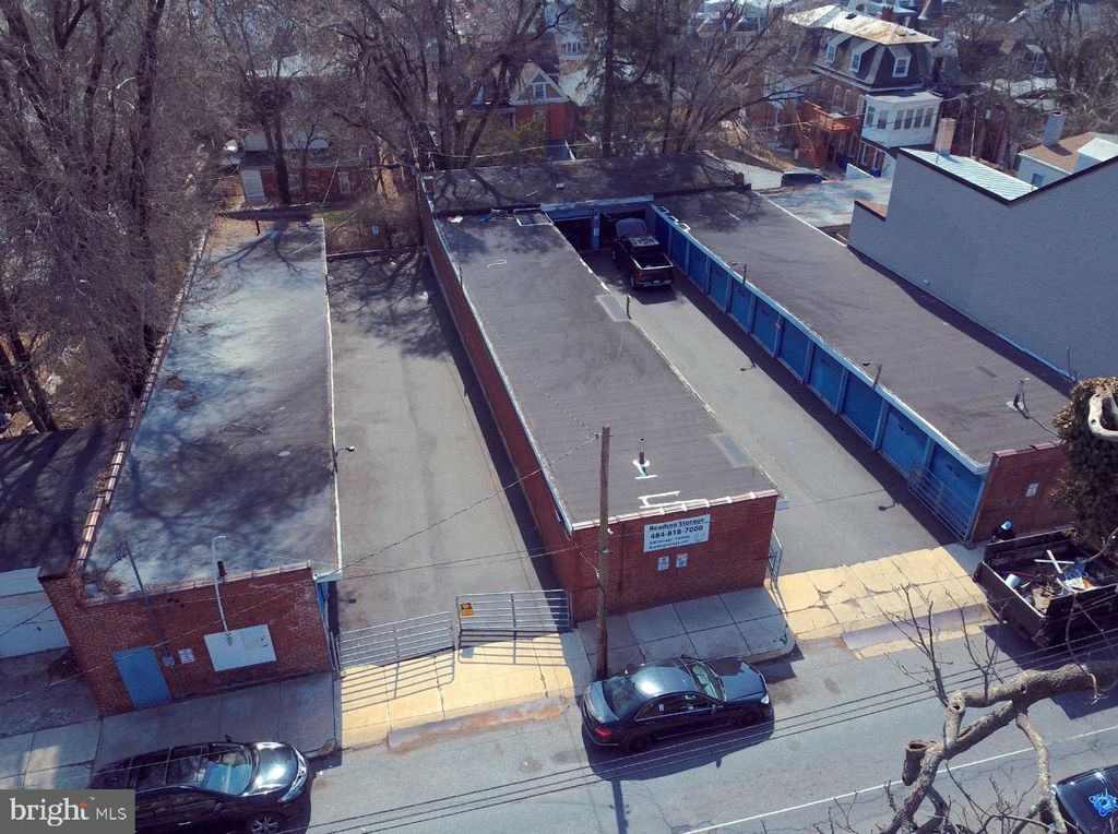 1536 HAAK ST, Reading, PA 19602