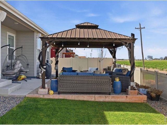 715 Apex Trl, Ault, CO 80610
