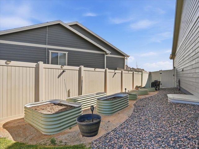 715 Apex Trl, Ault, CO 80610