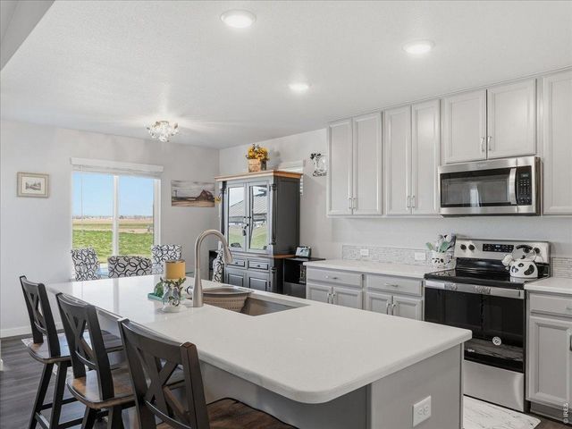 715 Apex Trl, Ault, CO 80610