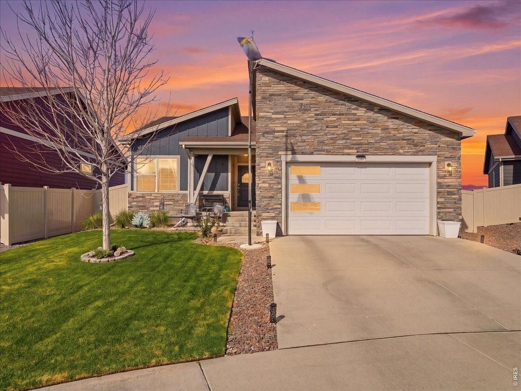 715 Apex Trl, Ault, CO 80610