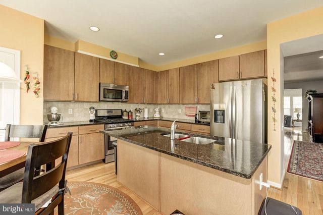 43531 HERITAGE GAP TER, Chantilly, VA 20152