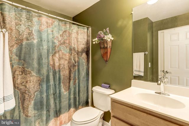 43531 HERITAGE GAP TER, Chantilly, VA 20152