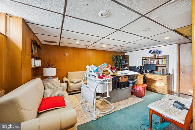 1053 TAYLOR DR, Folcroft, PA 19032