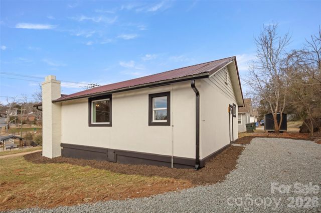 342 N Cleghorn Street, Rutherfordton, NC 28139