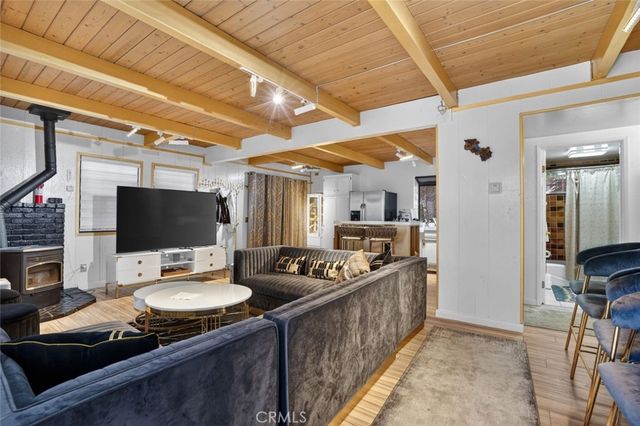 1405 Zion Way, Pine Mountain Club, CA 93222