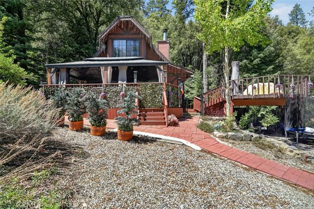 1405 Zion Way, Pine Mountain Club, CA 93222
