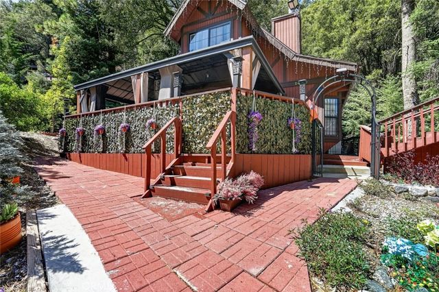 1405 Zion Way, Pine Mountain Club, CA 93222