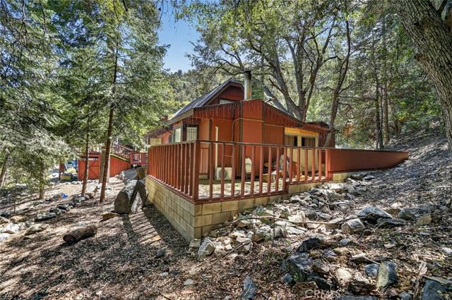 1405 Zion Way, Pine Mountain Club, CA 93222