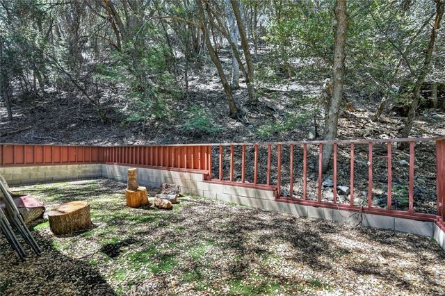 1405 Zion Way, Pine Mountain Club, CA 93222