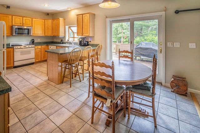 3 Foxtail Ridge Road, Dover, NH 03820