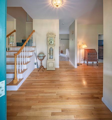 3 Foxtail Ridge Road, Dover, NH 03820