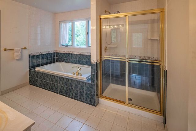 3 Foxtail Ridge Road, Dover, NH 03820