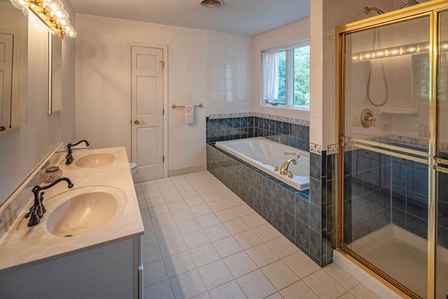 3 Foxtail Ridge Road, Dover, NH 03820
