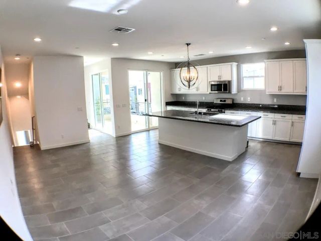 2275 Element Way 5, Chula Vista, CA 91915