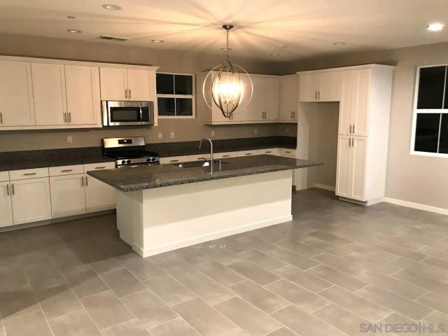 2275 Element Way 5, Chula Vista, CA 91915