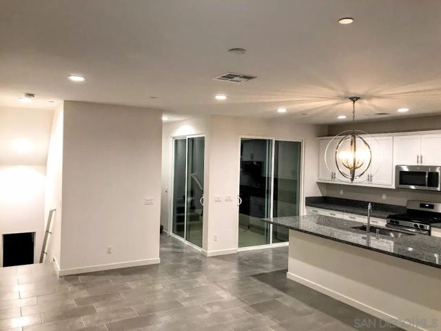 2275 Element Way 5, Chula Vista, CA 91915