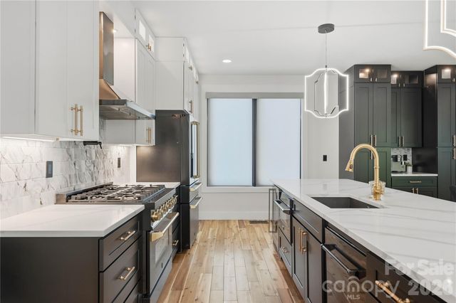 1109 Leigh Avenue, Charlotte, NC 28205