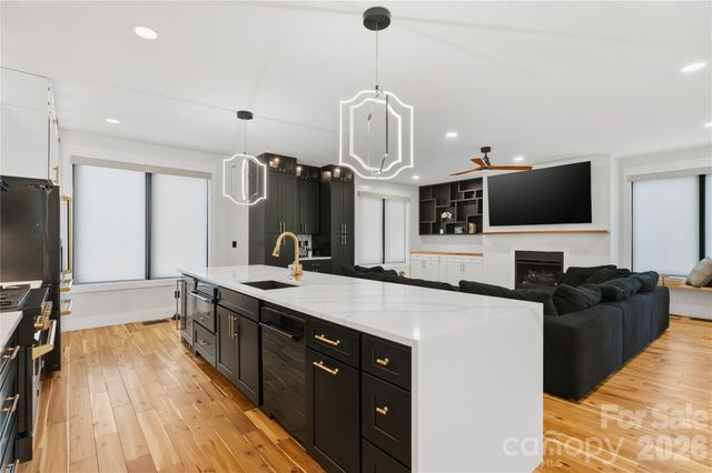 1109 Leigh Avenue, Charlotte, NC 28205