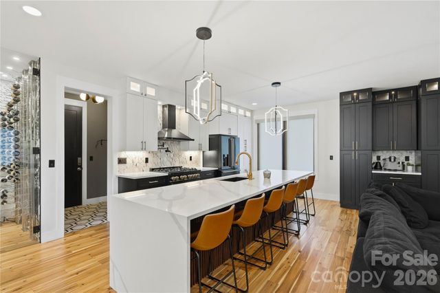 1109 Leigh Avenue, Charlotte, NC 28205