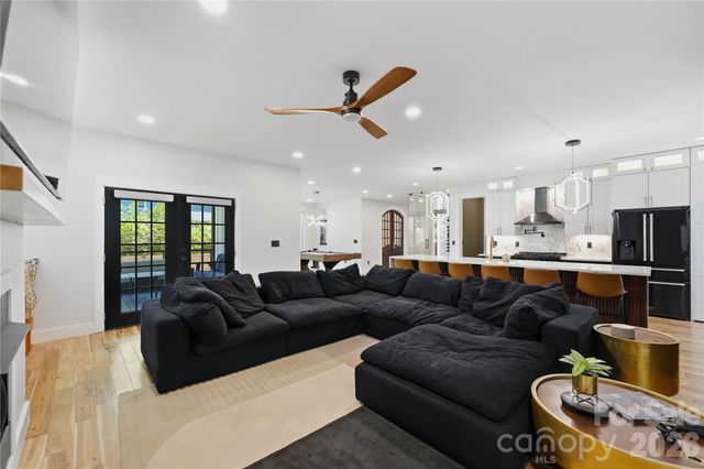 1109 Leigh Avenue, Charlotte, NC 28205