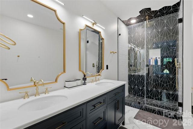 1109 Leigh Avenue, Charlotte, NC 28205