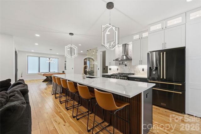 1109 Leigh Avenue, Charlotte, NC 28205
