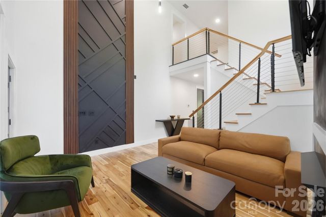 1109 Leigh Avenue, Charlotte, NC 28205