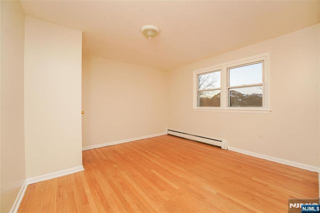 142 Maple 2, Woodland Park, NJ 07424