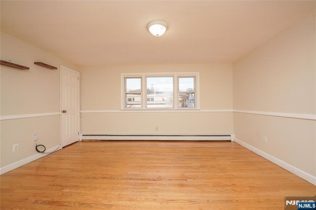 142 Maple 2, Woodland Park, NJ 07424