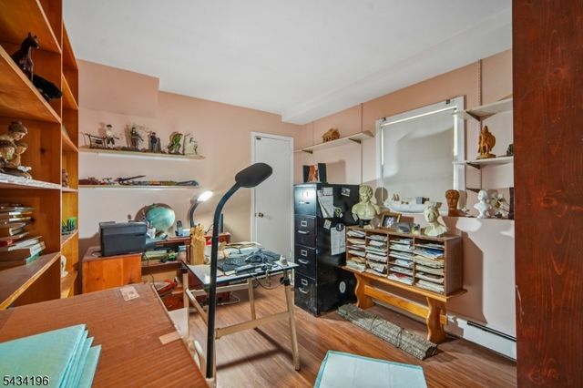 22 Marlton Dr, Wayne Twp., NJ 07470