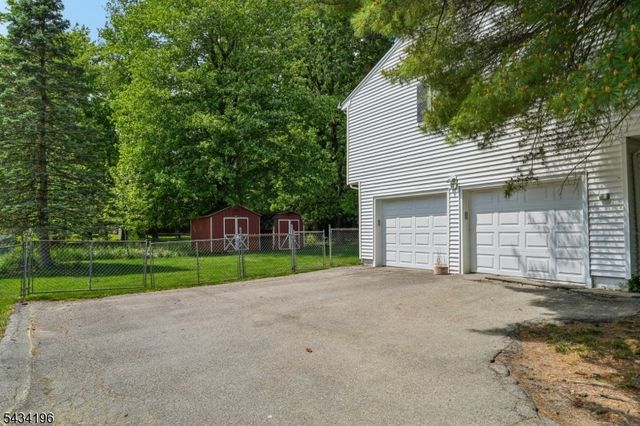 22 Marlton Dr, Wayne Twp., NJ 07470