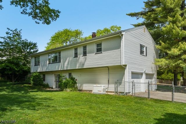 22 Marlton Dr, Wayne Twp., NJ 07470