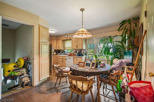 22 Marlton Dr, Wayne Twp., NJ 07470
