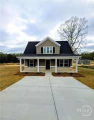 138 Charlotte Circle, Statham, GA 30666