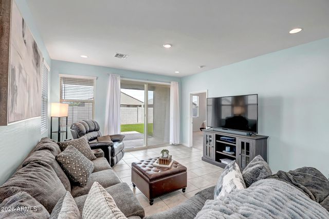 3754 E HAFLINGER Road, San Tan Valley, AZ 85140