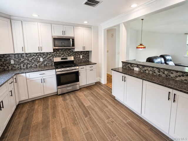 50 Scott Drive, Middletown, NY 10941