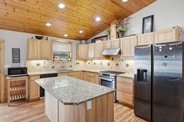 15956 Mt View Lane, La Pine, OR 97739