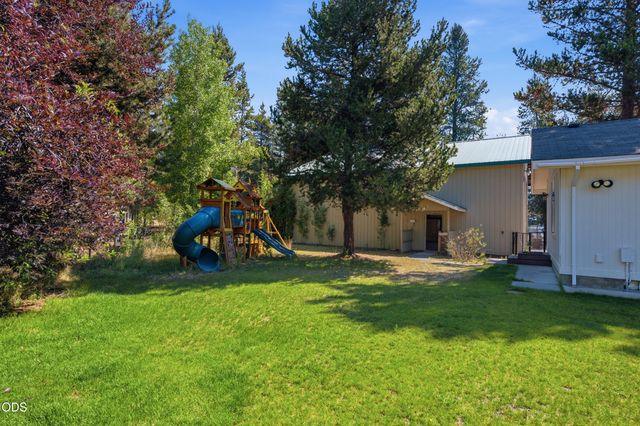 15956 Mt View Lane, La Pine, OR 97739