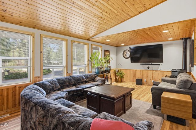 15956 Mt View Lane, La Pine, OR 97739