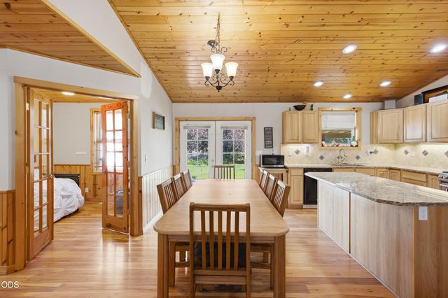 15956 Mt View Lane, La Pine, OR 97739