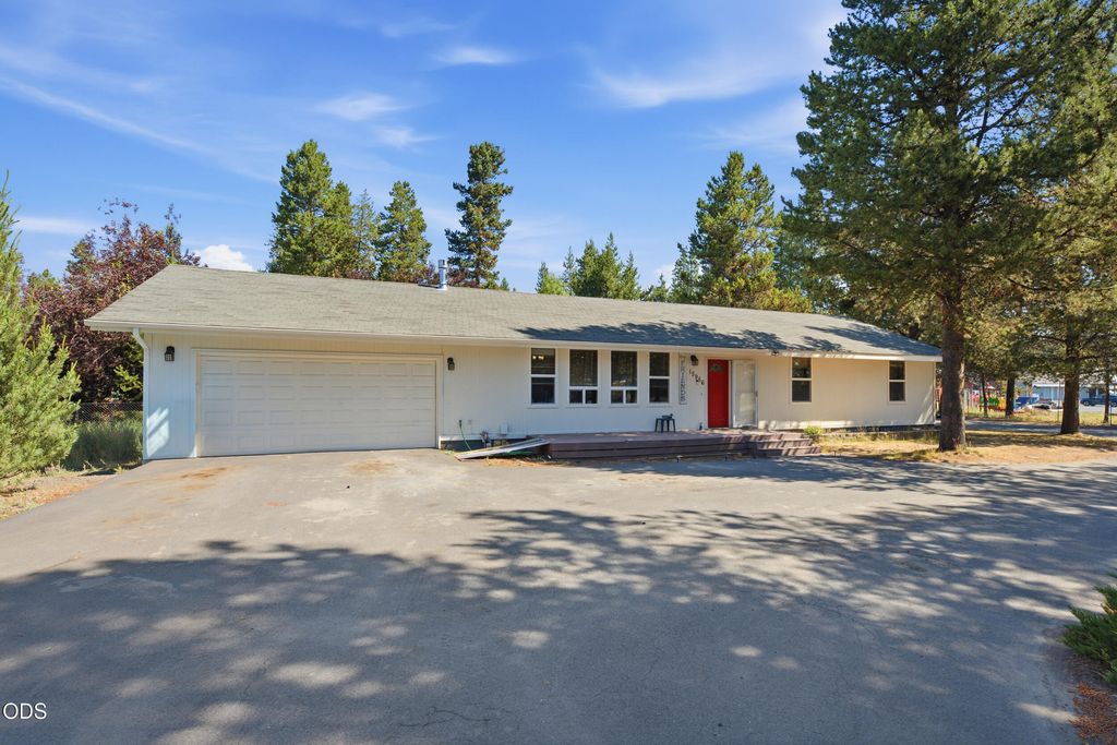 15956 Mt View Lane, La Pine, OR 97739