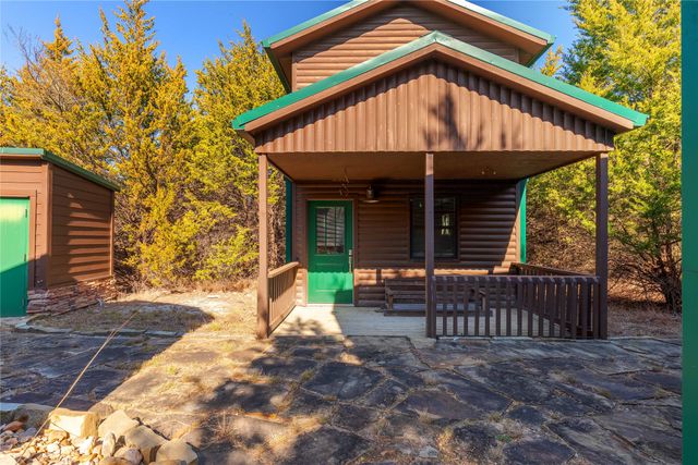 1221 County Road 3115, Bonham, TX 75418