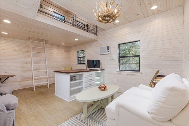 1221 County Road 3115, Bonham, TX 75418