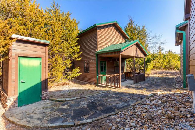 1221 County Road 3115, Bonham, TX 75418