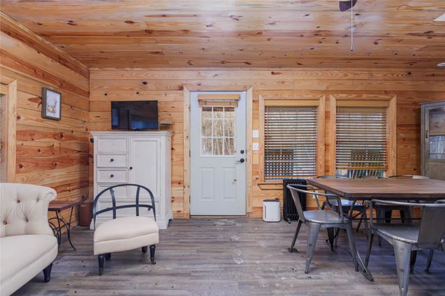 1221 County Road 3115, Bonham, TX 75418