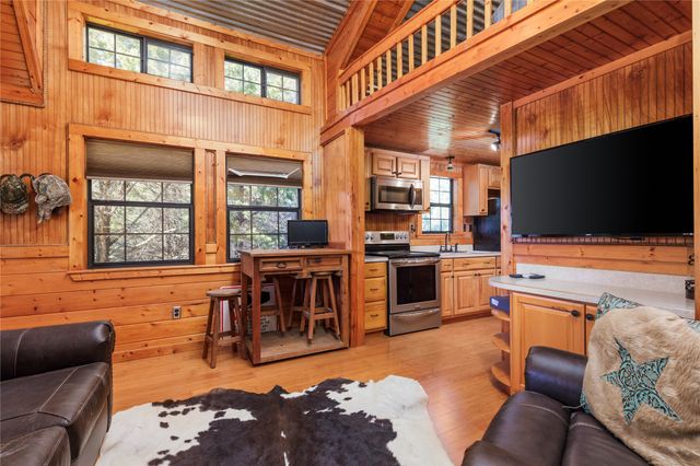 1221 County Road 3115, Bonham, TX 75418